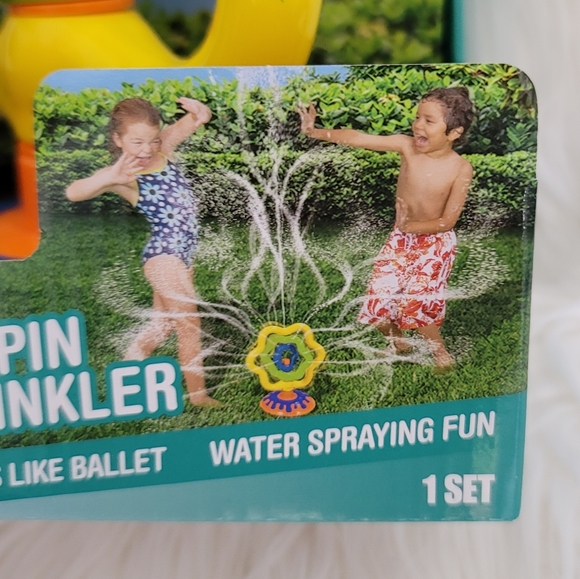 Splash N Fun Splash & Spin Water Sprinkler - Picture 3 of 4